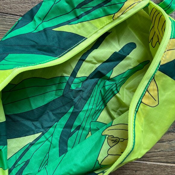 ||*Rare*|| BAGGU | Medium 3D Zip | Yellow Lily | San Simeon Collection || EUC - Picture 10 of 10